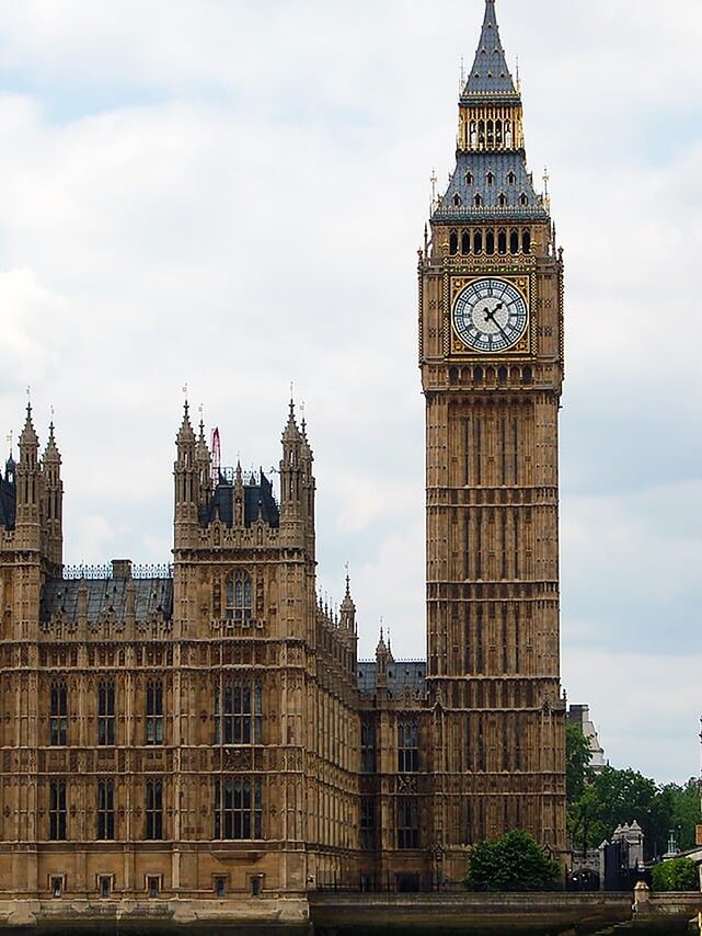 Iconic Big Ben and Parliament buildings